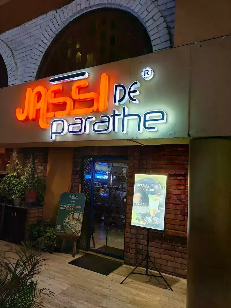 Jassi De Parathe Menu